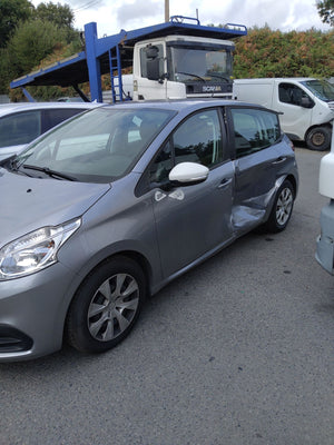 PEUGEOT 208 - 1.2 PURETECH - ESSENCE - VHU 20252359