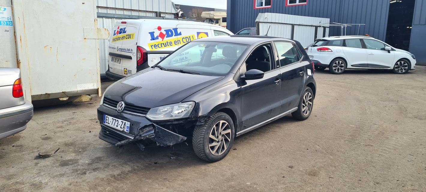 VOLKSWAGEN POLO - 1.2 TSI - ESSENCE - VHU 2025 0432