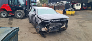 MERCEDES CLASSE A - 180 - ESSENCE - VHU 2025 0462