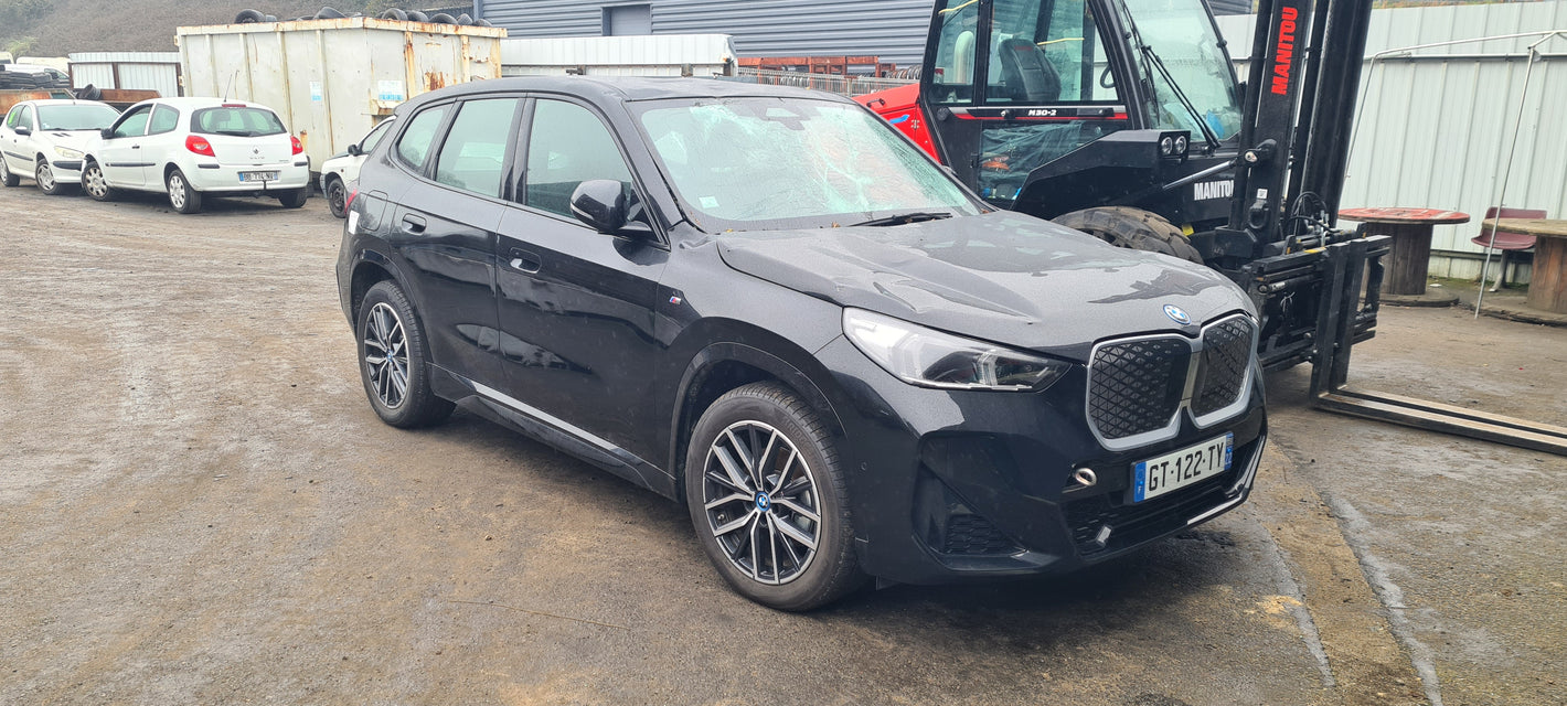 BMW IX1 - EDRIVE20 - ÉLECTRIQUE - VHU 2025 0489