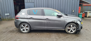 PEUGEOT 308 1.2 PTEC - ESSENCE - VHU 2024 3132