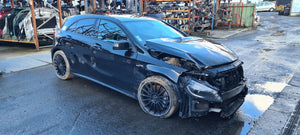 MERCEDES CLASSE A - 45 AMG - ESSENCE - VHU 2025 0561