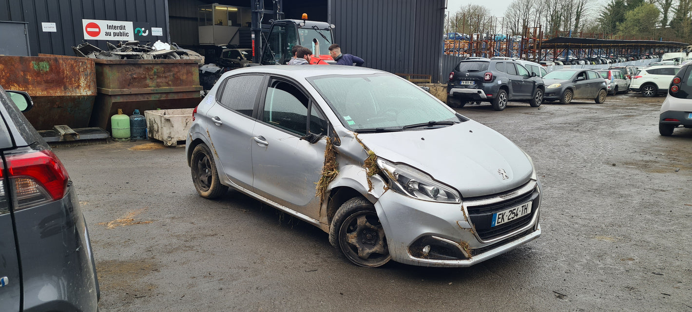 PEUGEOT 208 - 1.6 BHDI - GAZOLE - VHU 2025 0755