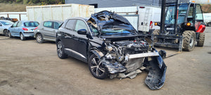 PEUGEOT 3008 - 1.2 PURETECH - ESSENCE - VHU 2025 0795