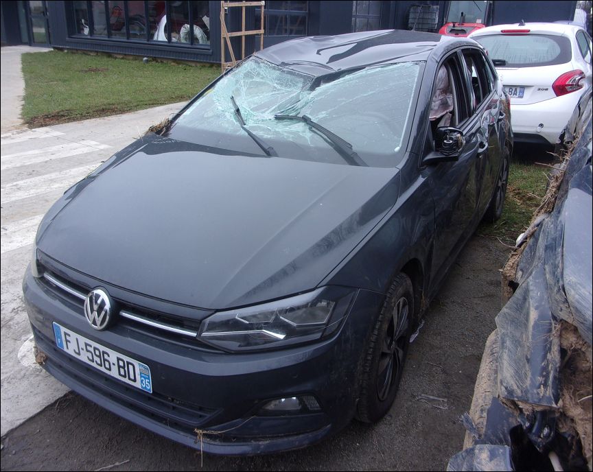 VOLKSWAGEN POLO - 1.6 TDI - GAZOLE - VHU 2024 4017
