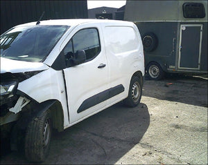 CITROEN BERLINGO - 1.2 PTEC - ESSENCE - VHU 2024 2896