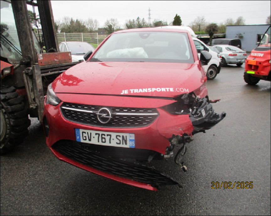 OPEL CORSA - 1.2T 100 - ESSENCE - VHU 2025 0546